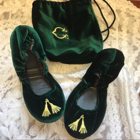 Shoes - FAB Velvet Slippers